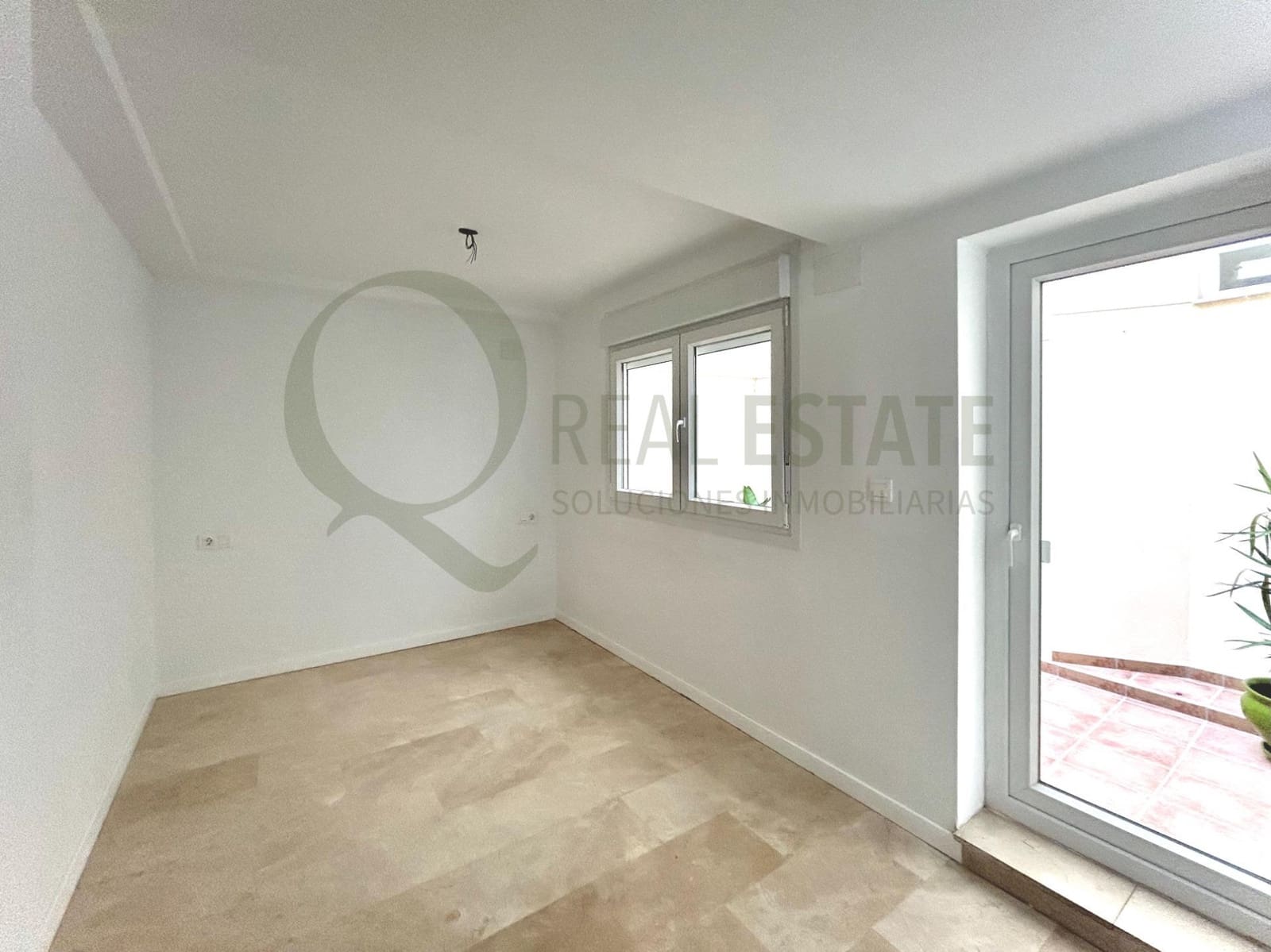 2 chambre Appartement à vendre à Alicante ville - 234 900 € (Ref: 9656140)