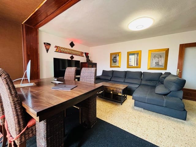 3 makuuhuone Asunto myytävänä paikassa El Campello - 190 000 € (Ref: 9659470)