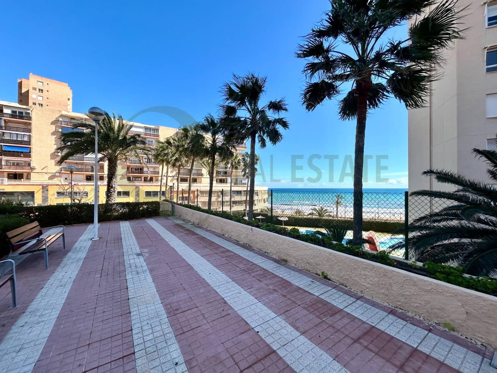 2 soveværelse Lejlighed til salg i Playa de Muchavista med swimmingpool garage - € 249.000 (Ref: 9661967)