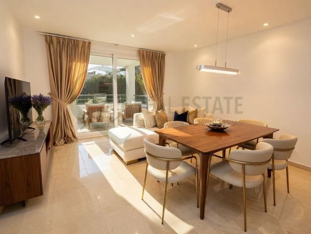 6 Zimmer Reihenhaus zu verkaufen in Altea mit Garage - 1.400.000 € (Ref: 9670711)