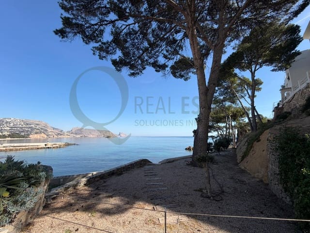6 Zimmer Reihenhaus zu verkaufen in Altea mit Garage - 1.400.000 € (Ref: 9670711)