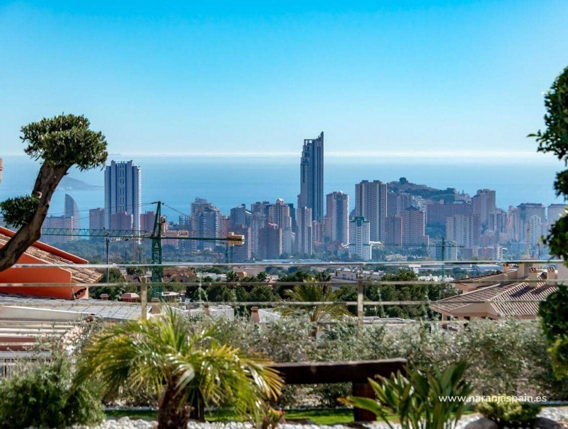 3 bedroom Flat for sale in Finestrat with pool garage - € 725,000 (Ref: 9674259)