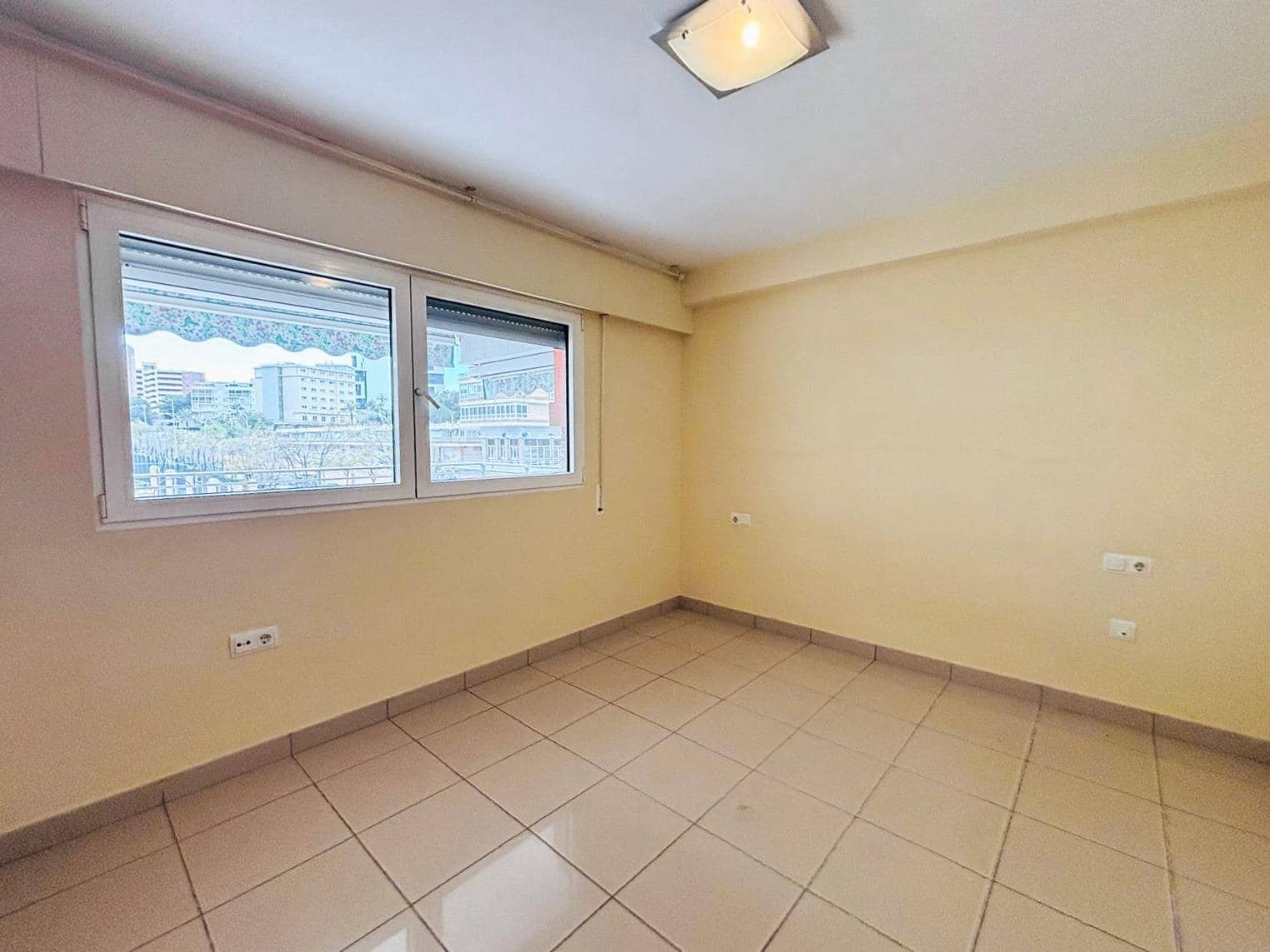 3 sovrum Lägenhet till salu i Playa de San Juan med pool - 440 328 € (Ref: 9674261)