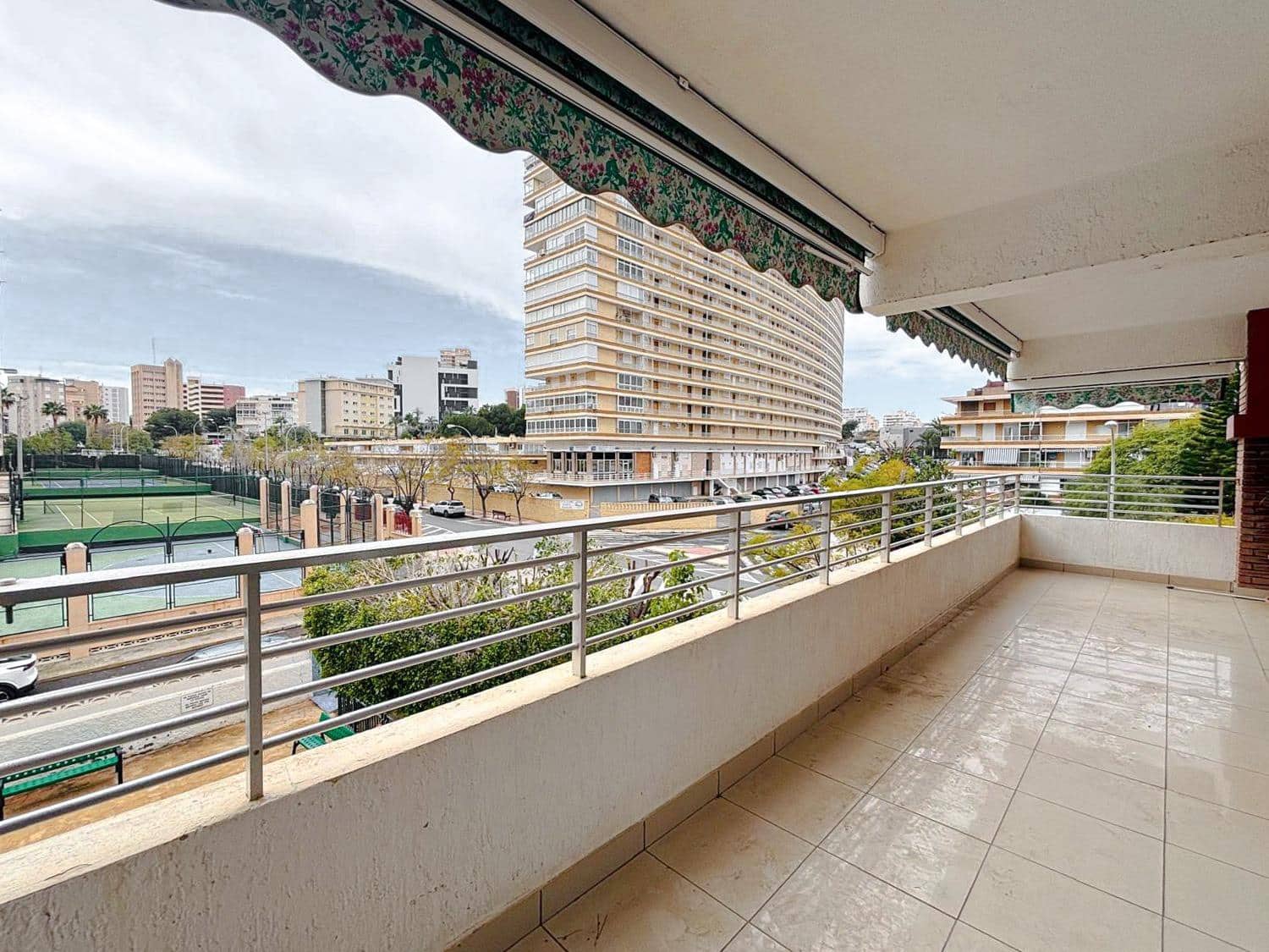 3 sovrum Lägenhet till salu i Playa de San Juan med pool - 440 328 € (Ref: 9674261)
