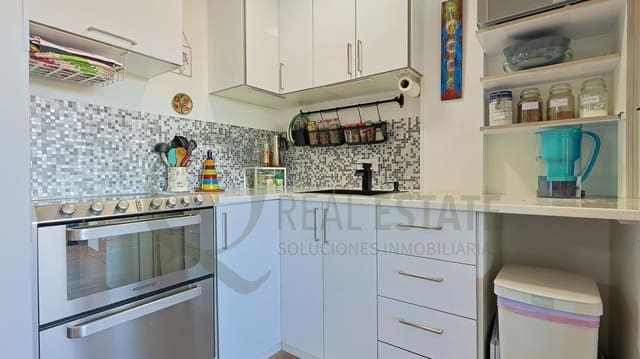 1 sypialnia Mieszkanie na sprzedaż w Playa de San Juan, Miasto Alicante / Alacant z basenem garażem - 225 000 € (Ref: 9674262)