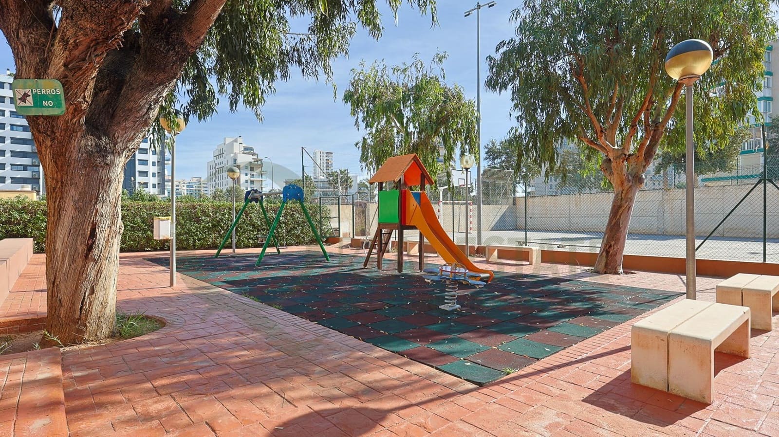 1 sypialnia Mieszkanie na sprzedaż w Playa de San Juan z basenem garażem - 225 000 € (Ref: 9674262)