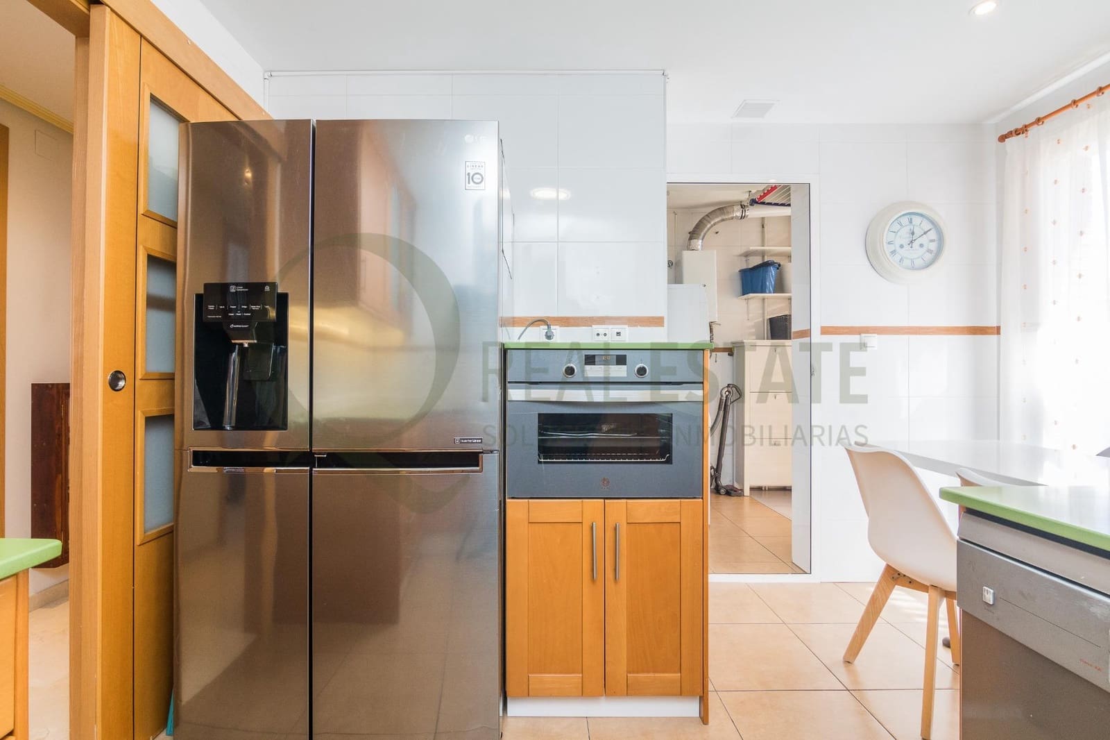 3 bedroom Flat for rent in Playa de San Juan with pool garage - € 1,700 (Ref: 9682500)