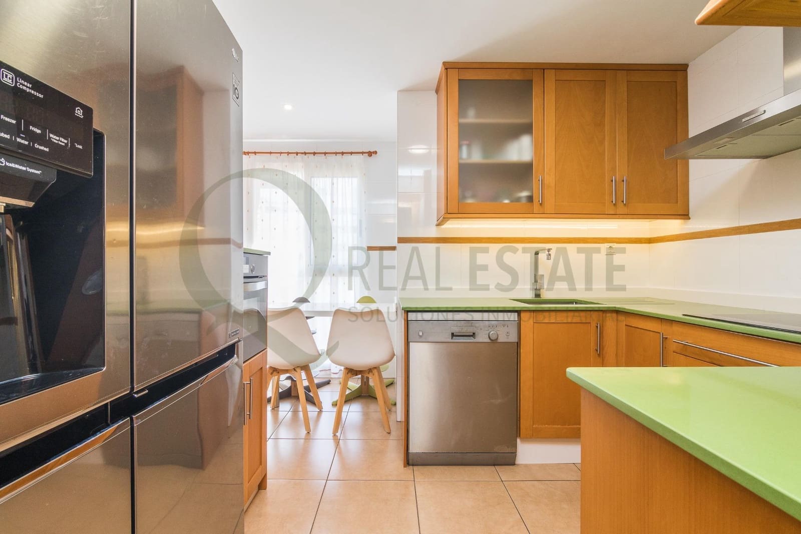 3 bedroom Flat for rent in Playa de San Juan with pool garage - € 1,700 (Ref: 9682500)