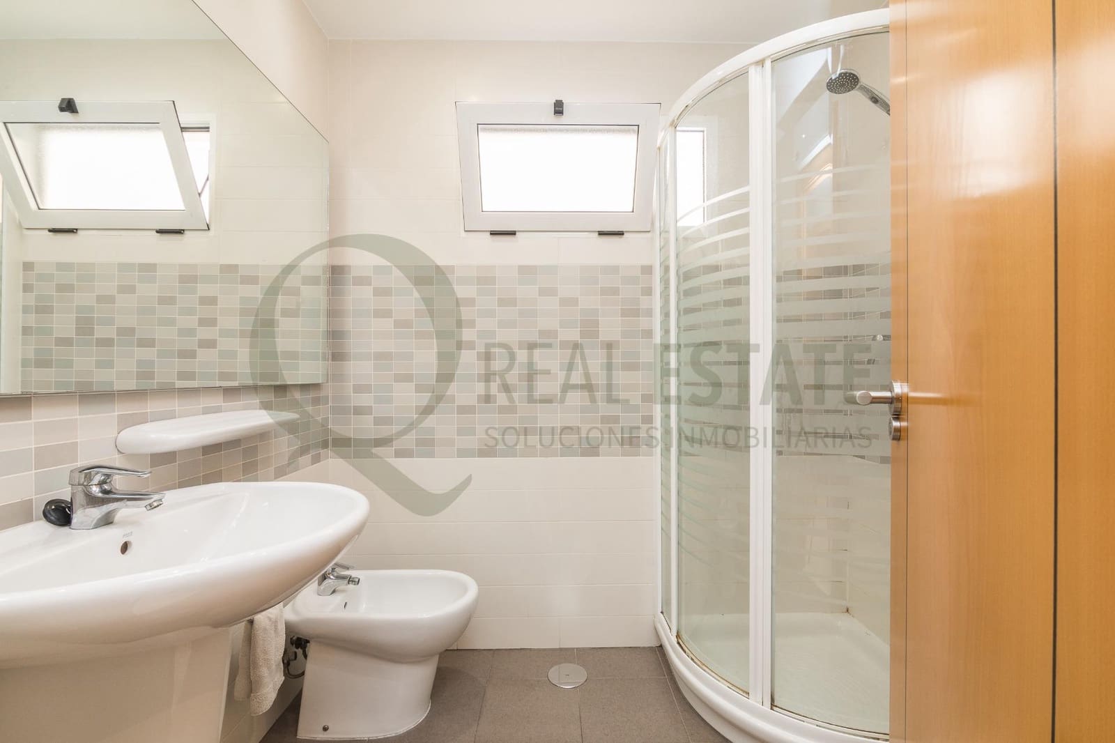 3 bedroom Flat for rent in Playa de San Juan with pool garage - € 1,700 (Ref: 9682500)