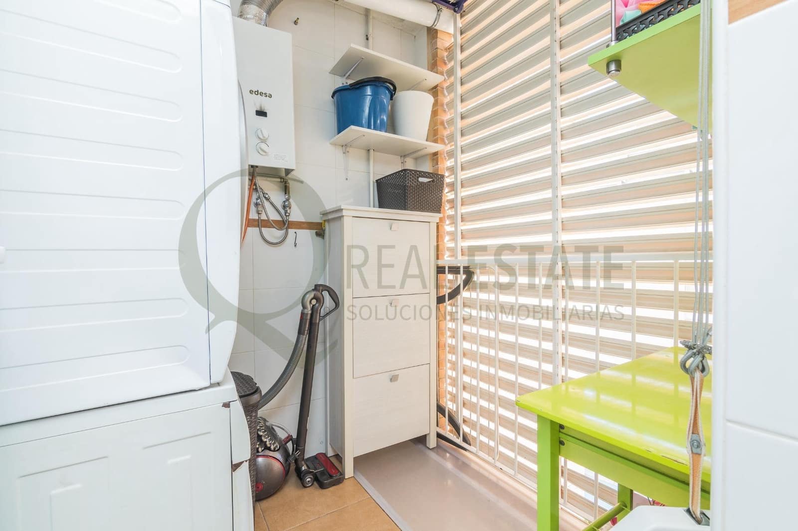 3 bedroom Flat for rent in Playa de San Juan with pool garage - € 1,700 (Ref: 9682500)