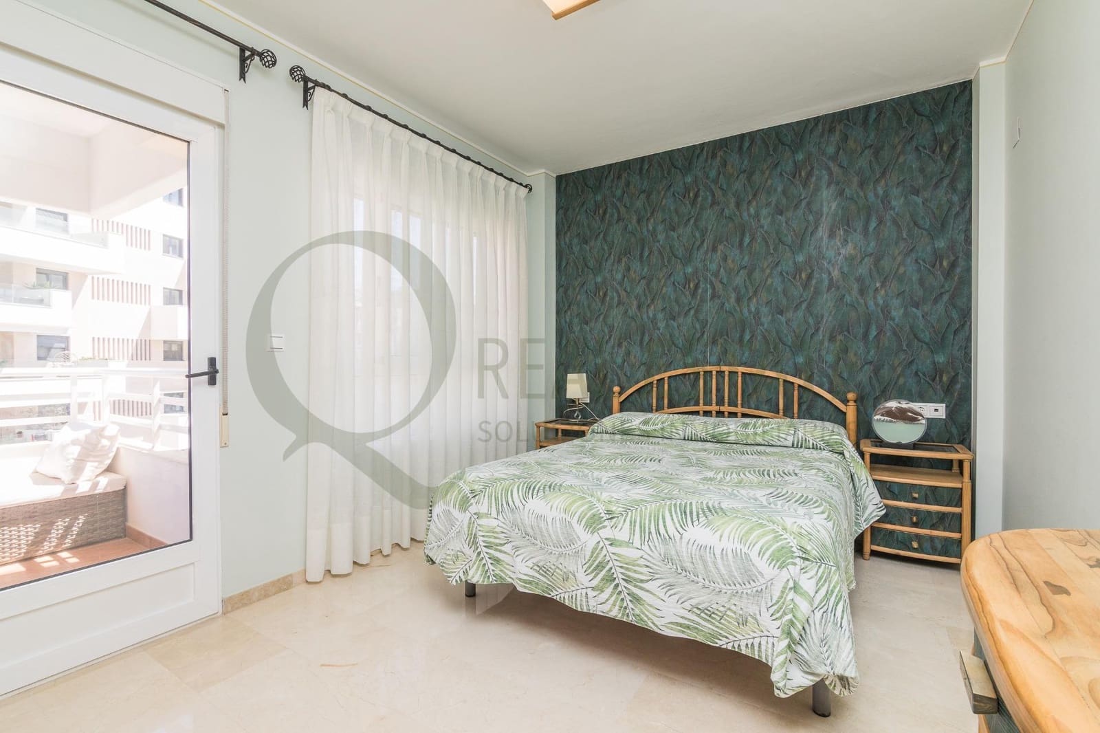 3 bedroom Flat for rent in Playa de San Juan with pool garage - € 1,700 (Ref: 9682500)