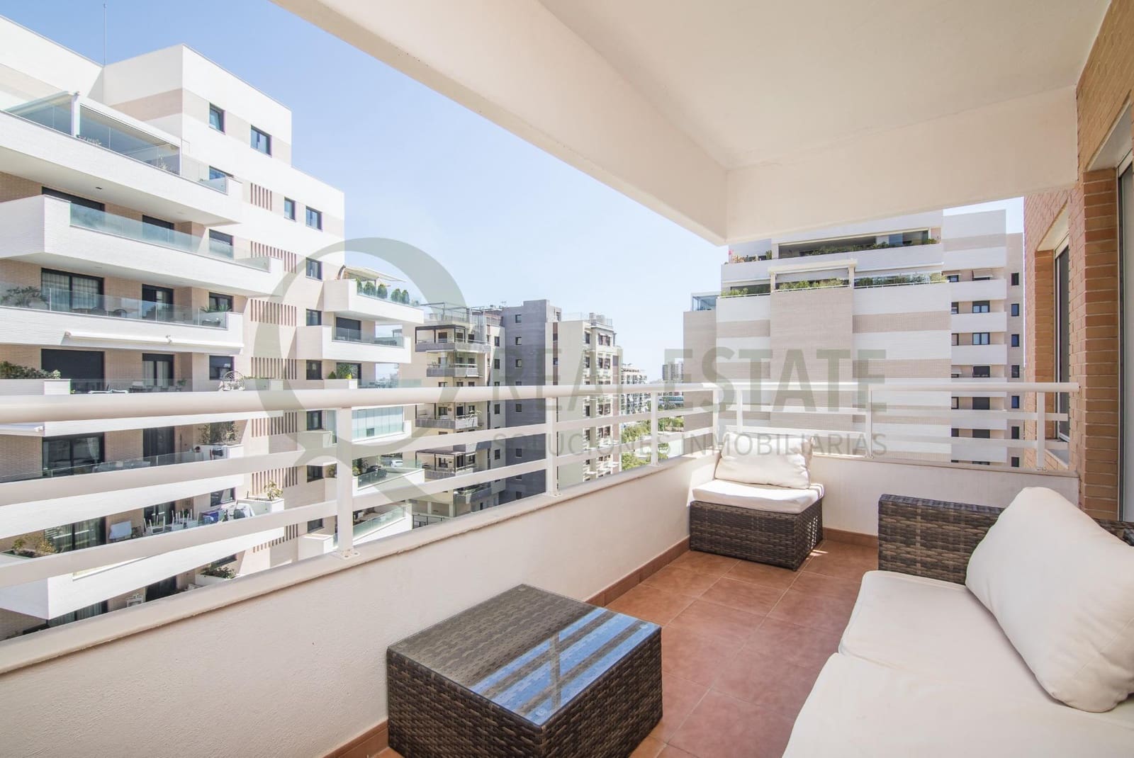 3 bedroom Flat for rent in Playa de San Juan with pool garage - € 1,700 (Ref: 9682500)