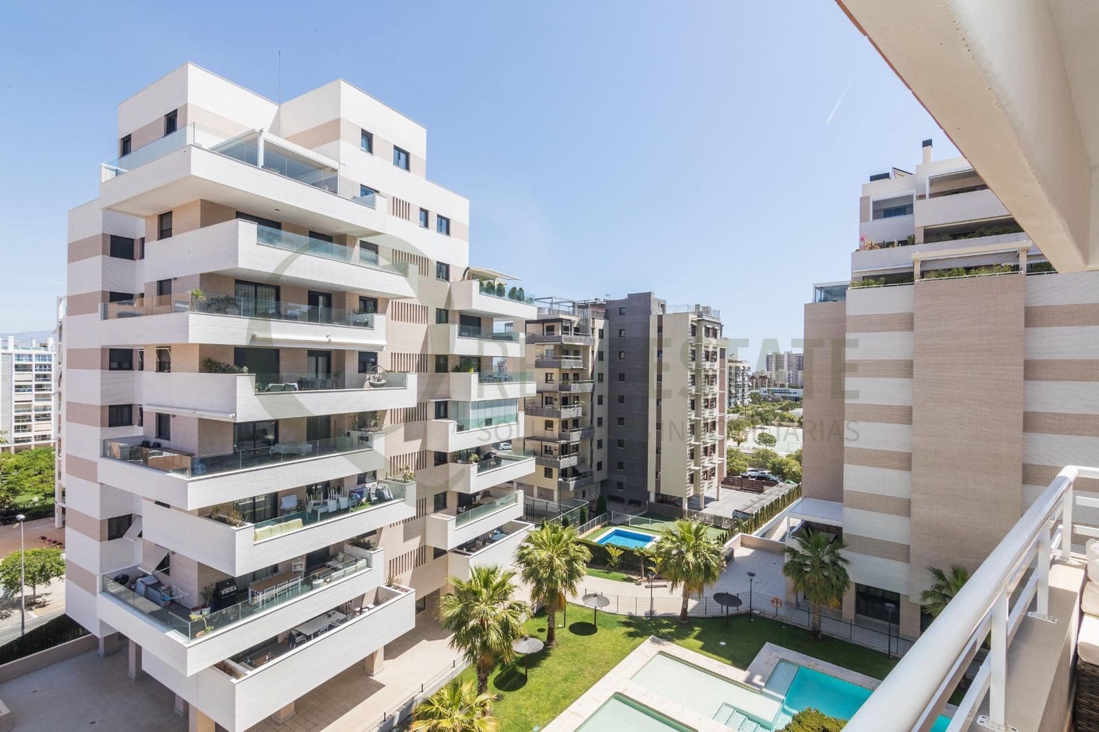 3 bedroom Flat for rent in Playa de San Juan with pool garage - € 1,700 (Ref: 9682500)