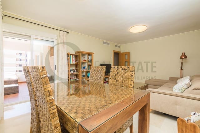 3 soveværelse Lejlighed til leje i Playa de San Juan, Alicante by med swimmingpool garage - € 1.700 (Ref: 9682500)