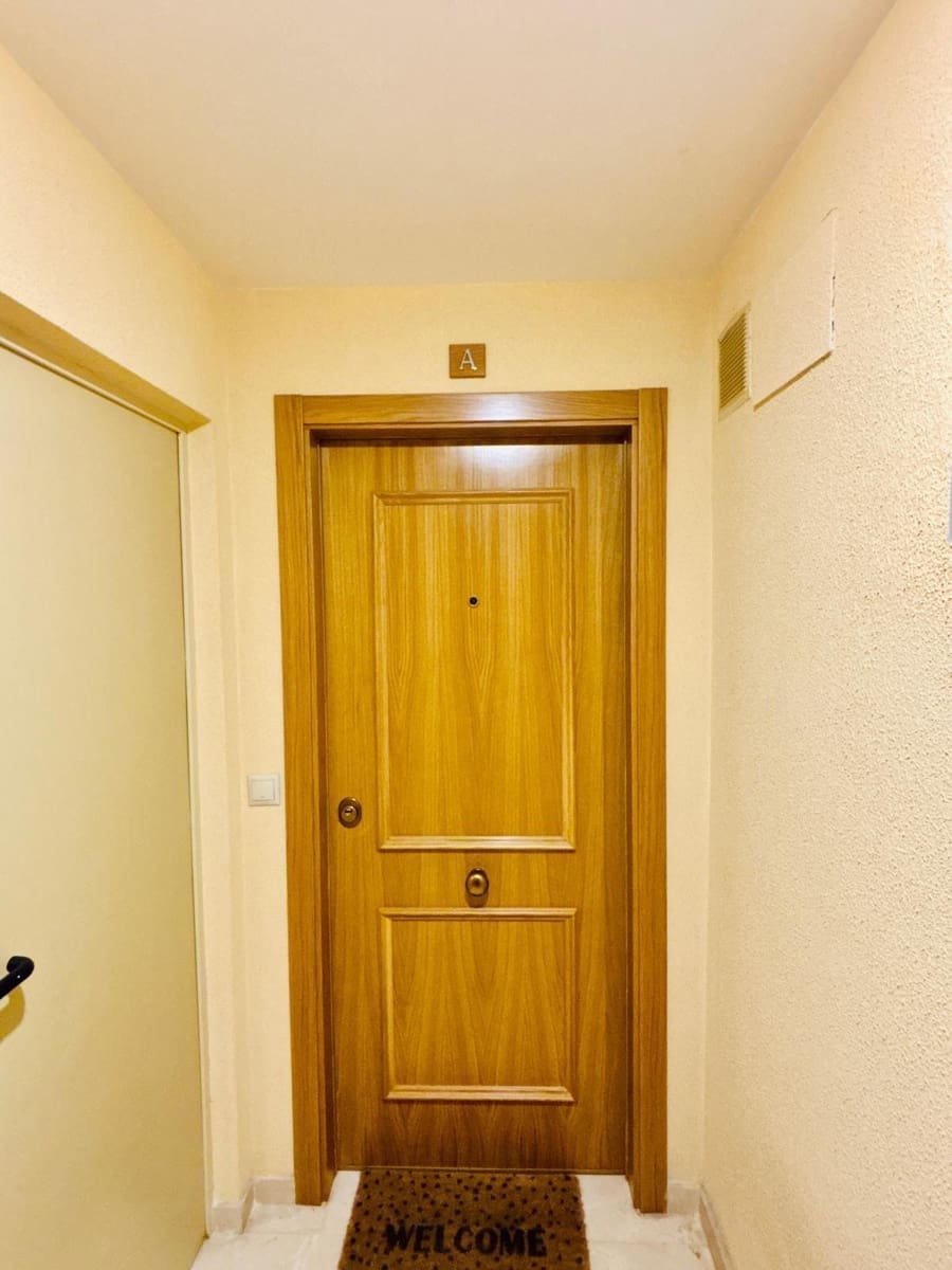 2 bedroom Flat for sale in Alicante / Alacant city with pool garage - € 319,900 (Ref: 9686472)