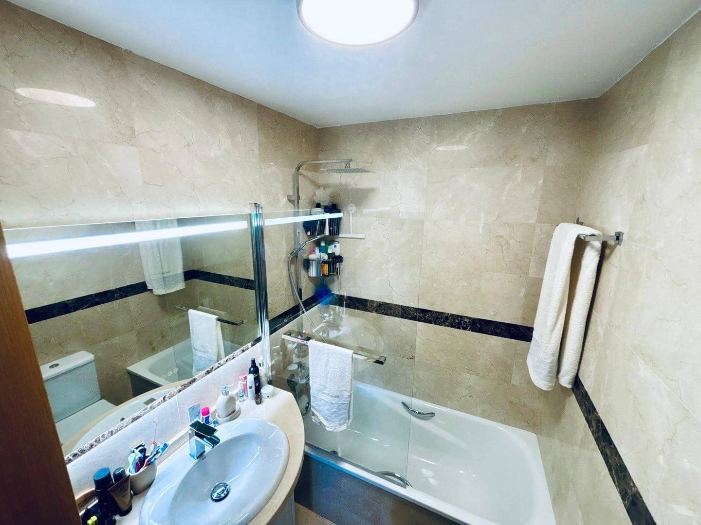 2 bedroom Flat for sale in Alicante / Alacant city with pool garage - € 319,900 (Ref: 9686472)