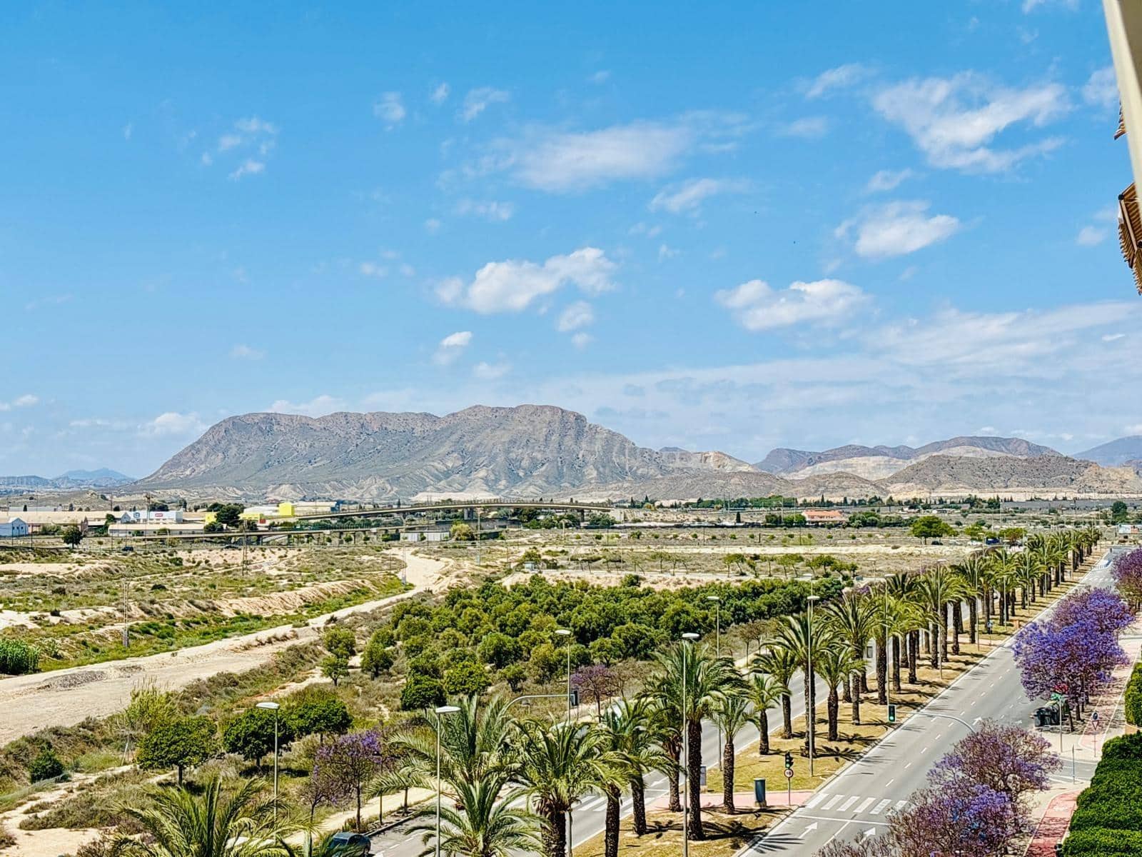 2 bedroom Flat for sale in Alicante / Alacant city with pool garage - € 319,900 (Ref: 9686472)