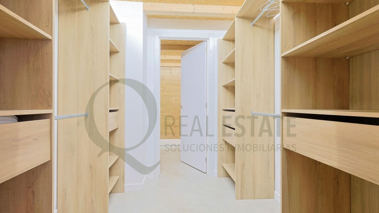 2 quarto Apartamento para venda em Alicante cidade - 225 000 € (Ref: 9690644)