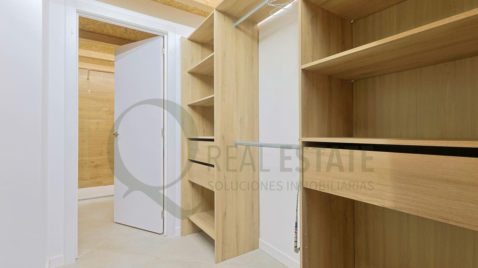 2 quarto Apartamento para venda em Alicante cidade - 225 000 € (Ref: 9690644)