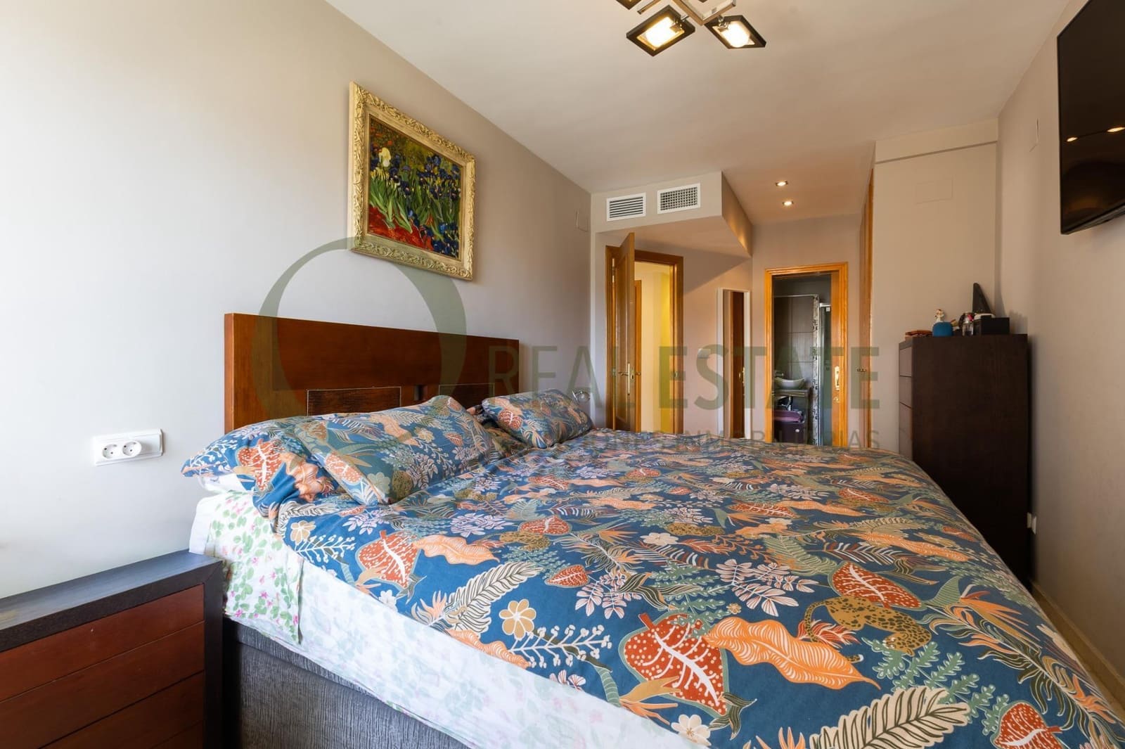 4 makuuhuone Asunto myytävänä paikassa Playa de San Juan mukana uima-altaan 
autotalli - 439 000 € (Ref: 9695374)