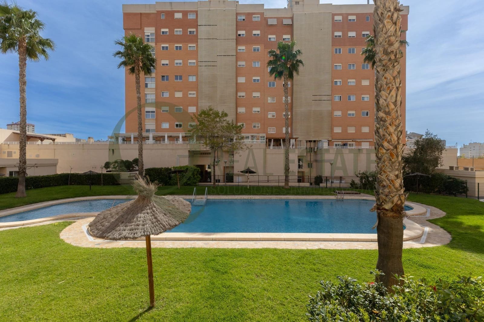 4 makuuhuone Asunto myytävänä paikassa Playa de San Juan mukana uima-altaan 
autotalli - 439 000 € (Ref: 9695374)