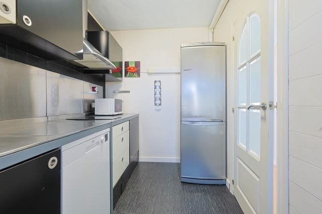 1 Zimmer Wohnung zu verkaufen in Playa de San Juan, Alicante / Alacant Stadt mit Pool Garage - 249.000 € (Ref: 9701665)