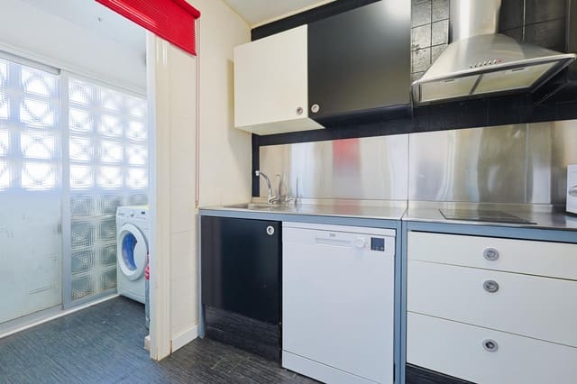 1 Zimmer Wohnung zu verkaufen in Playa de San Juan, Alicante / Alacant Stadt mit Pool Garage - 249.000 € (Ref: 9701665)