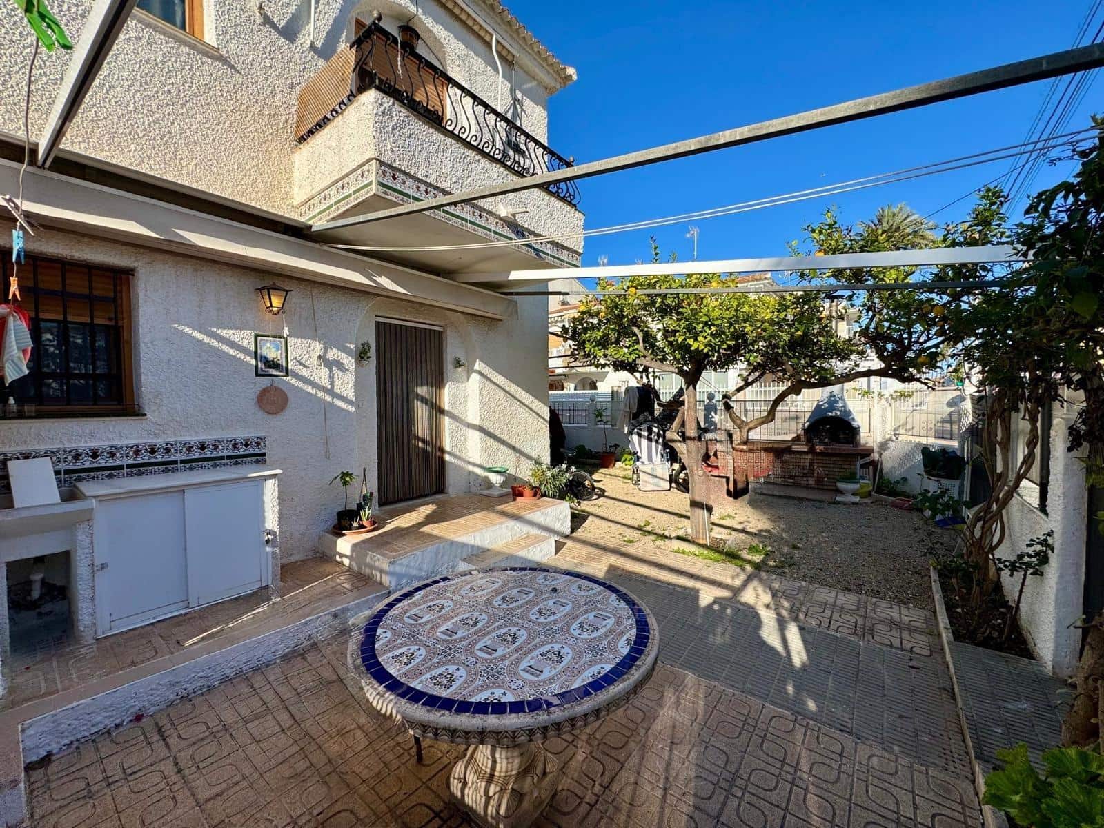 2 quarto Bungalow para venda em Santa Pola com garagem - 249 000 € (Ref: 9701666)