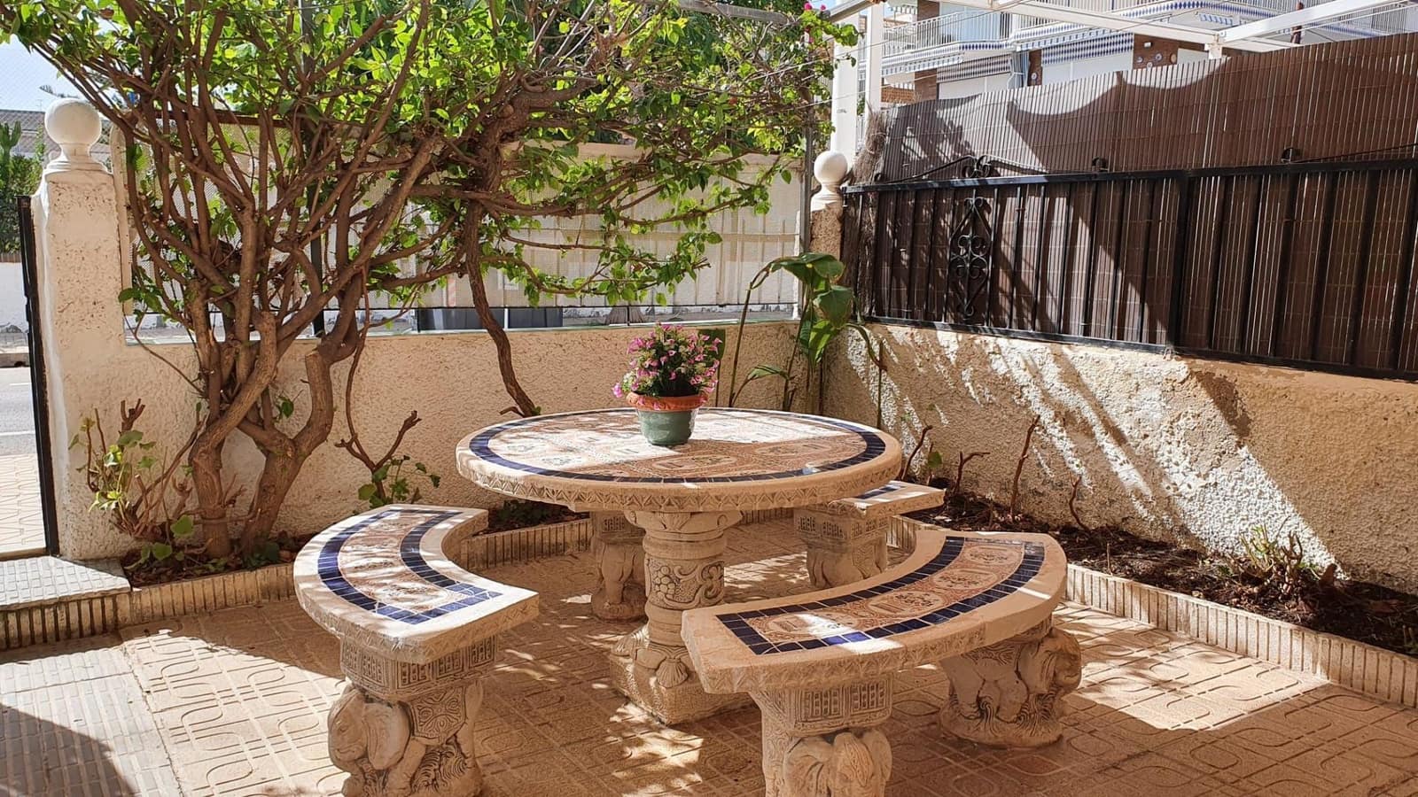 2 quarto Bungalow para venda em Santa Pola com garagem - 249 000 € (Ref: 9701666)