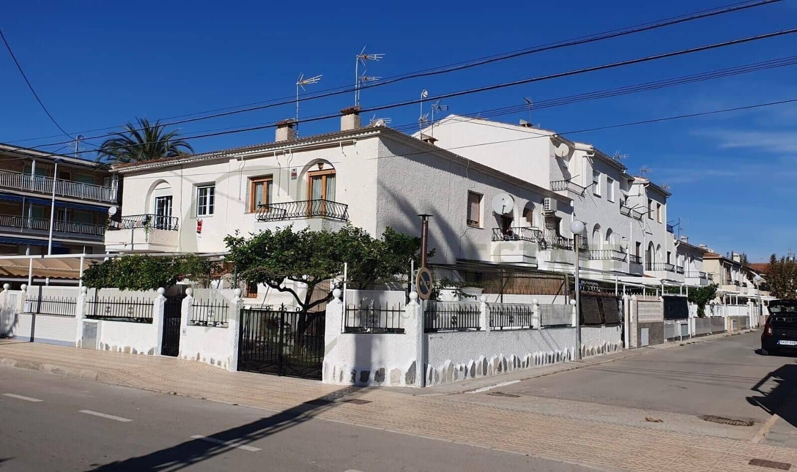 2 bedroom Bungalow for sale in Santa Pola with garage - € 248,000 (Ref: 9701666)