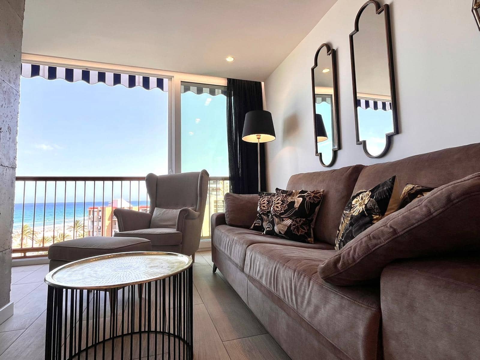 2 slaapkamer Flat te koop in Playa de San Juan met zwembad garage - € 510.000 (Ref: 9711993)