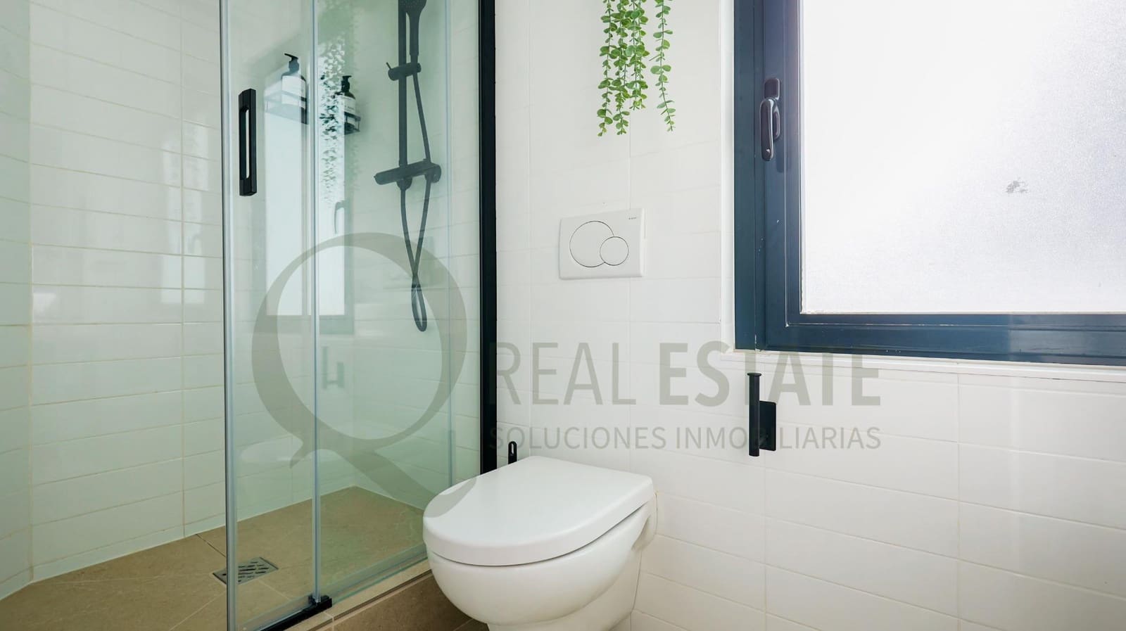 5 quarto Moradia para venda em Playa de San Juan com piscina garagem - 2 900 000 € (Ref: 9711995)