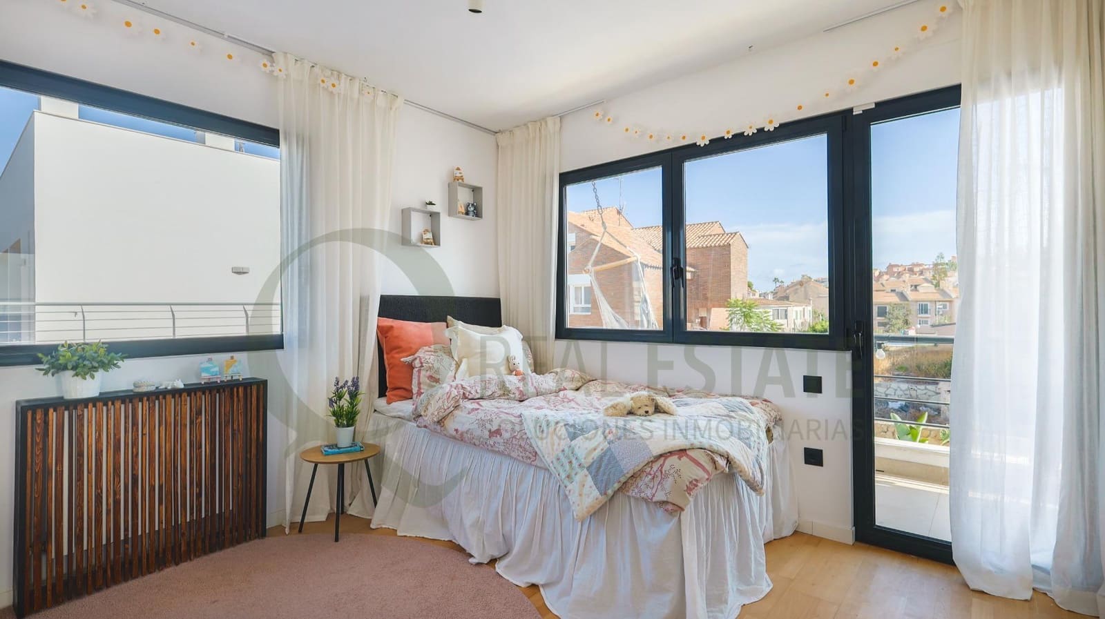 5 quarto Moradia para venda em Playa de San Juan com piscina garagem - 2 900 000 € (Ref: 9711995)