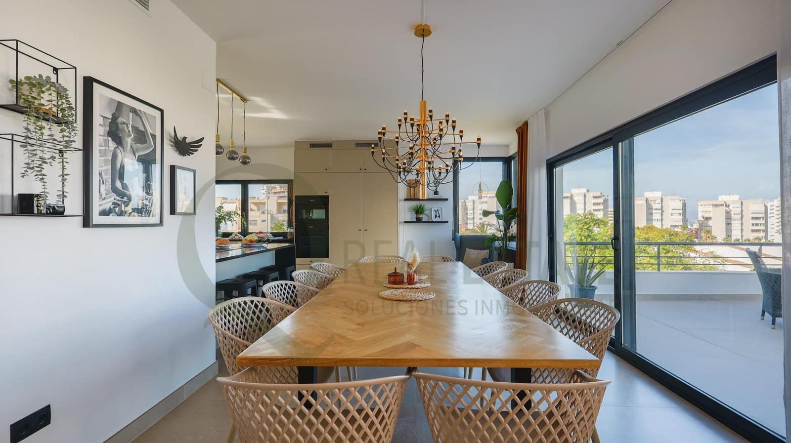 5 quarto Moradia para venda em Playa de San Juan com piscina garagem - 2 900 000 € (Ref: 9711995)