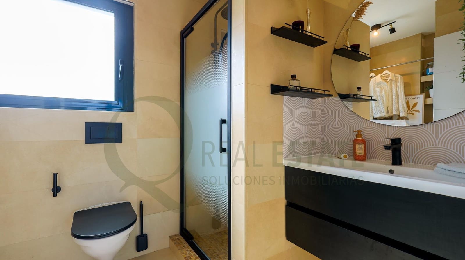 5 quarto Moradia para venda em Playa de San Juan com piscina garagem - 2 900 000 € (Ref: 9711995)