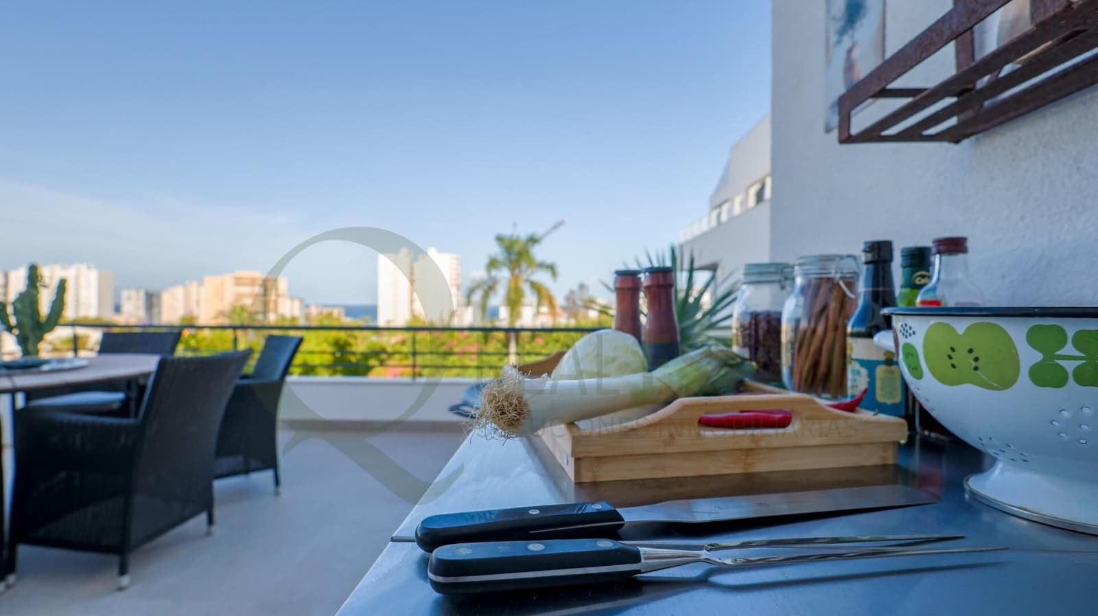 5 quarto Moradia para venda em Playa de San Juan com piscina garagem - 2 900 000 € (Ref: 9711995)