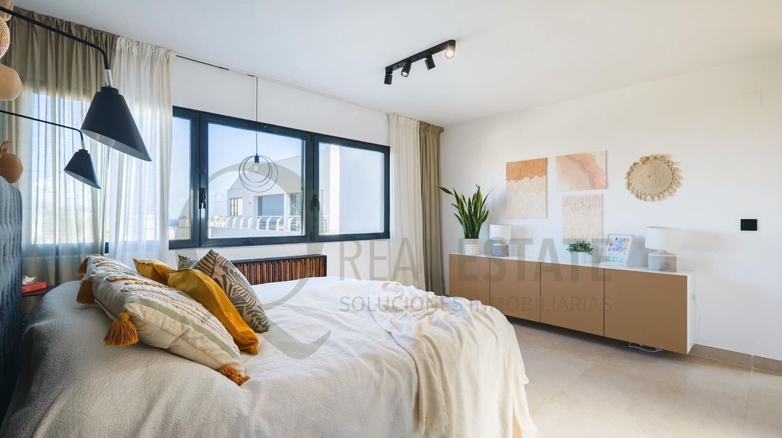 5 quarto Moradia para venda em Playa de San Juan com piscina garagem - 2 900 000 € (Ref: 9711995)