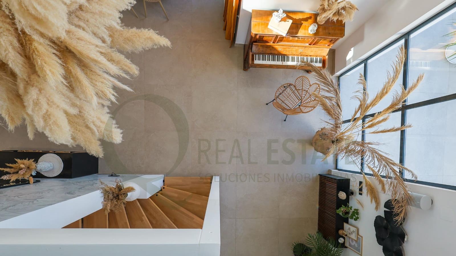 5 quarto Moradia para venda em Playa de San Juan com piscina garagem - 2 900 000 € (Ref: 9711995)