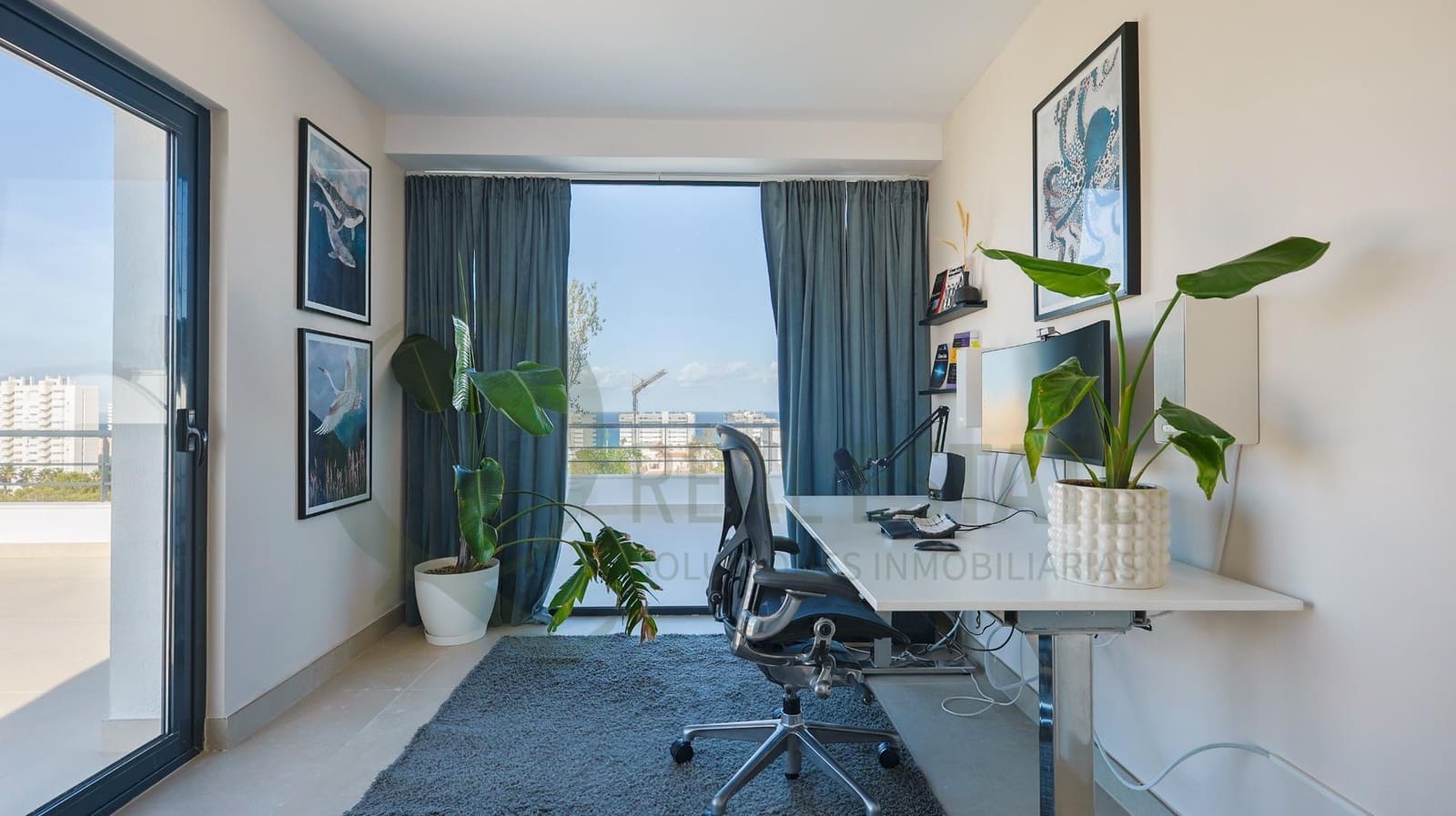 5 quarto Moradia para venda em Playa de San Juan com piscina garagem - 2 900 000 € (Ref: 9711995)