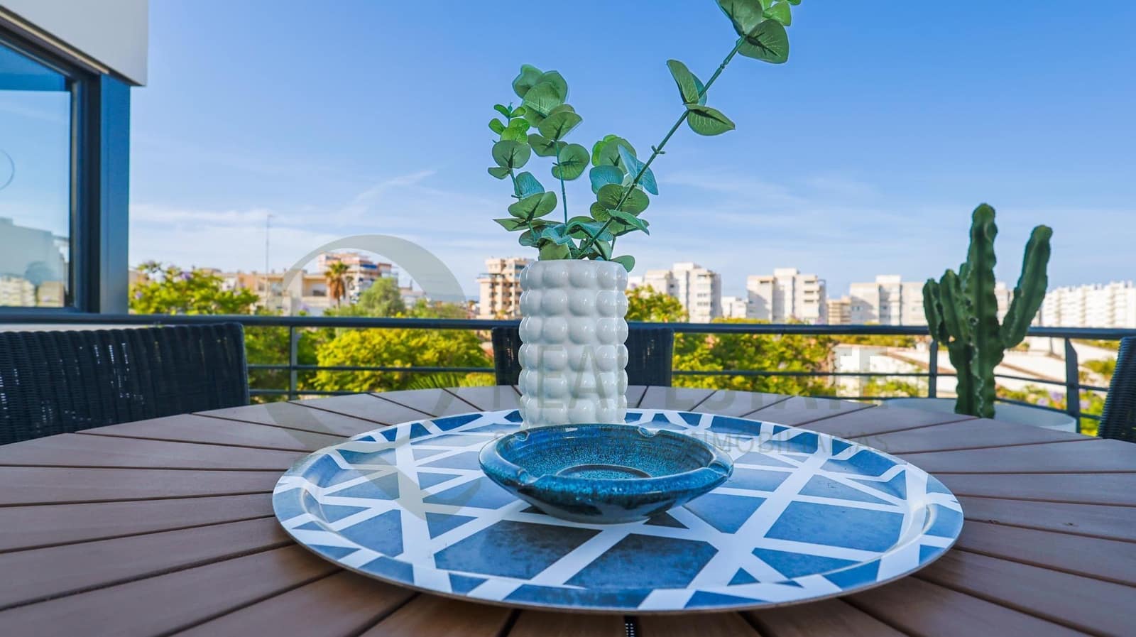 5 quarto Moradia para venda em Playa de San Juan com piscina garagem - 2 900 000 € (Ref: 9711995)