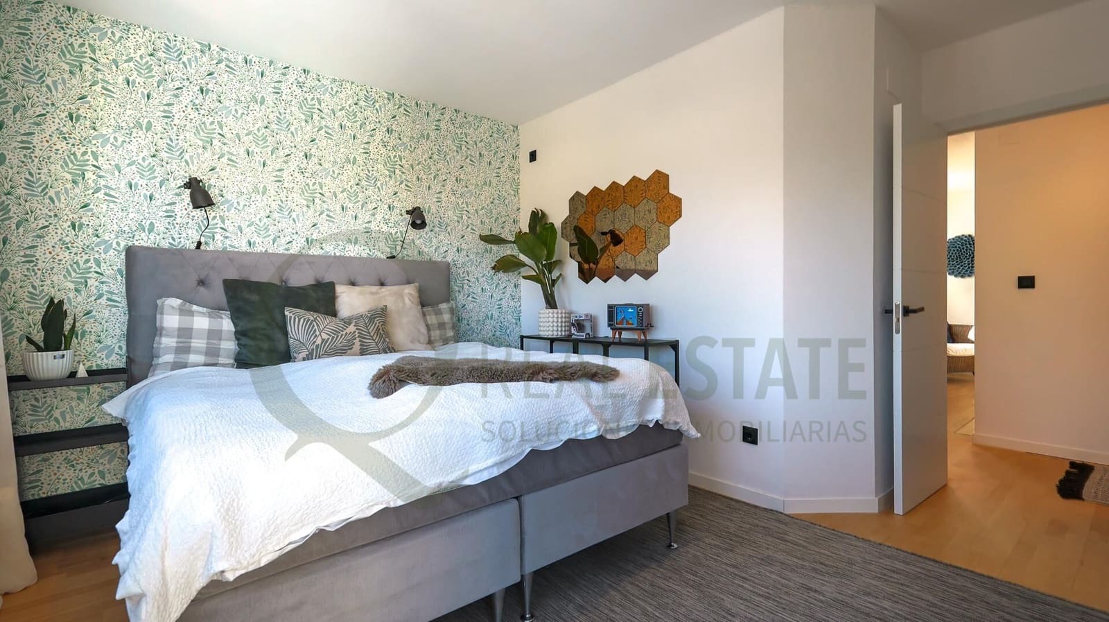 5 quarto Moradia para venda em Playa de San Juan com piscina garagem - 2 900 000 € (Ref: 9711995)