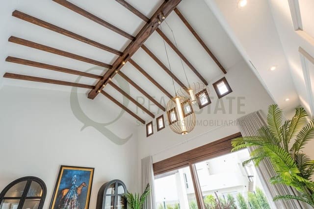 3 bedroom Villa for sale in Algorfa with pool garage - € 555,000 (Ref: 9714962)