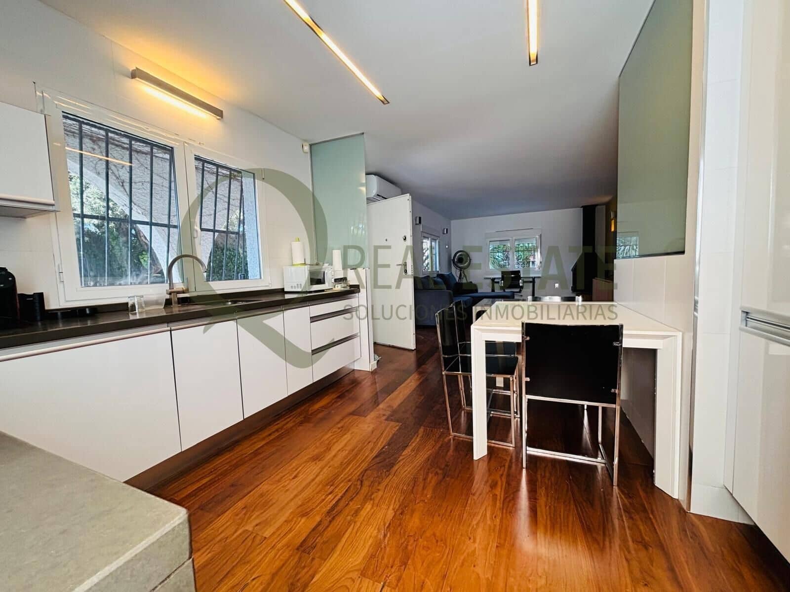 4 bedroom Villa for sale in Muchamiel / Mutxamel with pool garage - € 750,000 (Ref: 9719986)