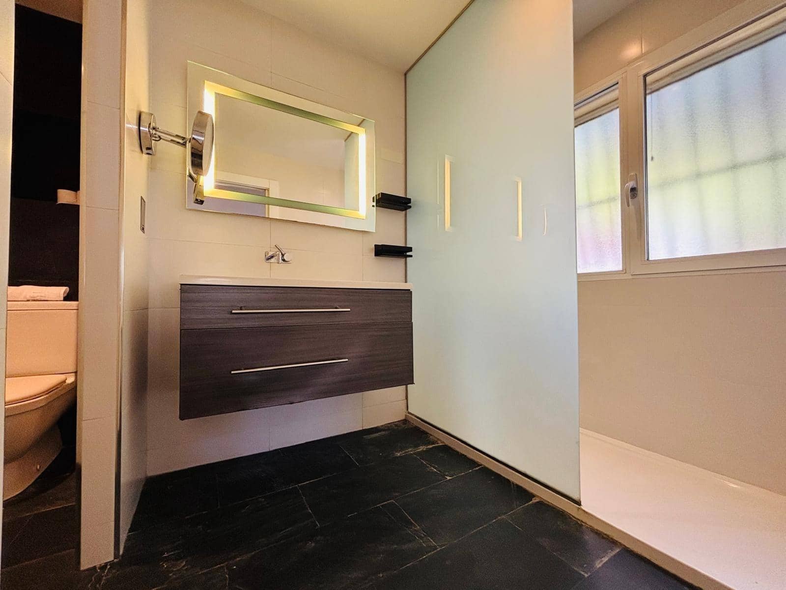 4 bedroom Villa for sale in Muchamiel / Mutxamel with pool garage - € 750,000 (Ref: 9719986)