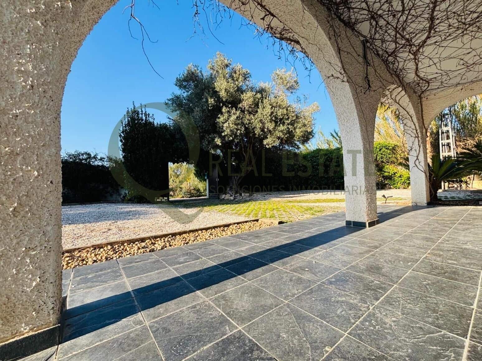 4 bedroom Villa for sale in Muchamiel / Mutxamel with pool garage - € 750,000 (Ref: 9719986)