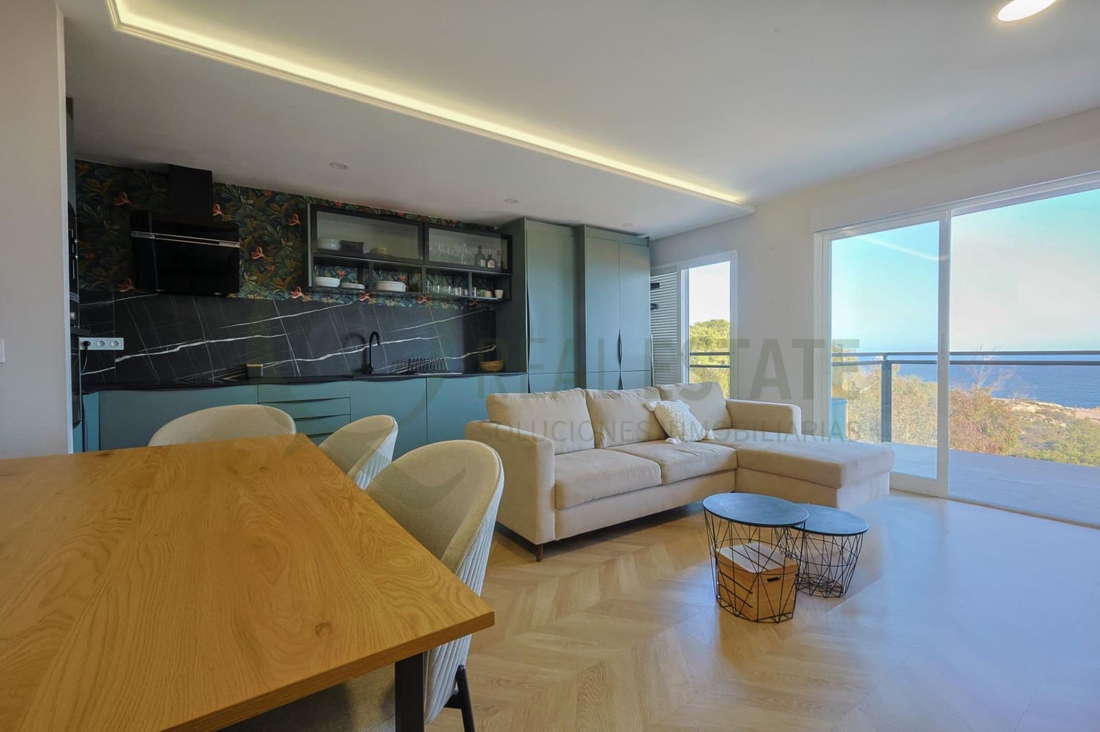 2 bedroom Penthouse for sale in El Campello - € 299,000 (Ref: 9721728)