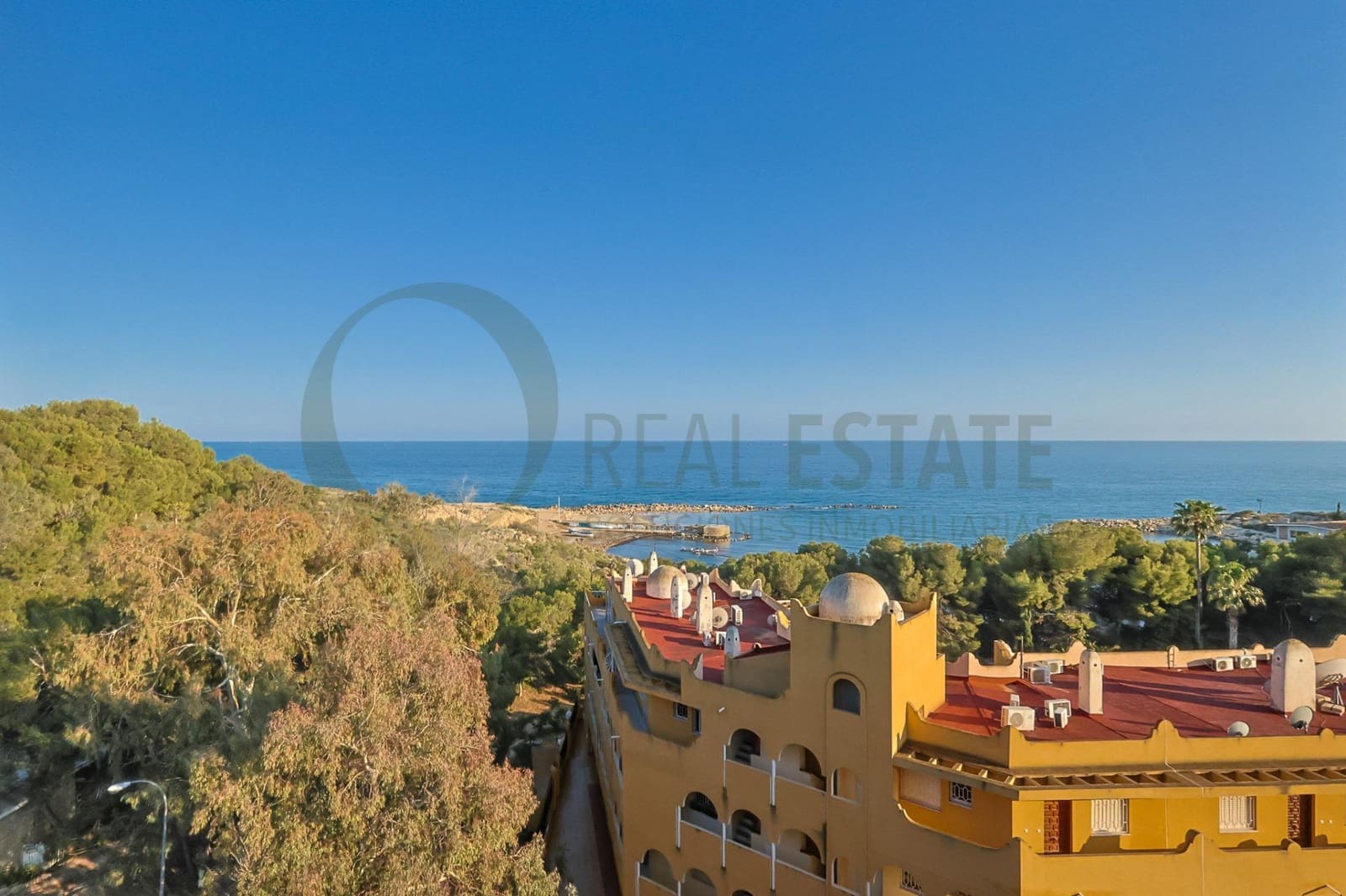 2 bedroom Penthouse for sale in El Campello - € 299,000 (Ref: 9721728)