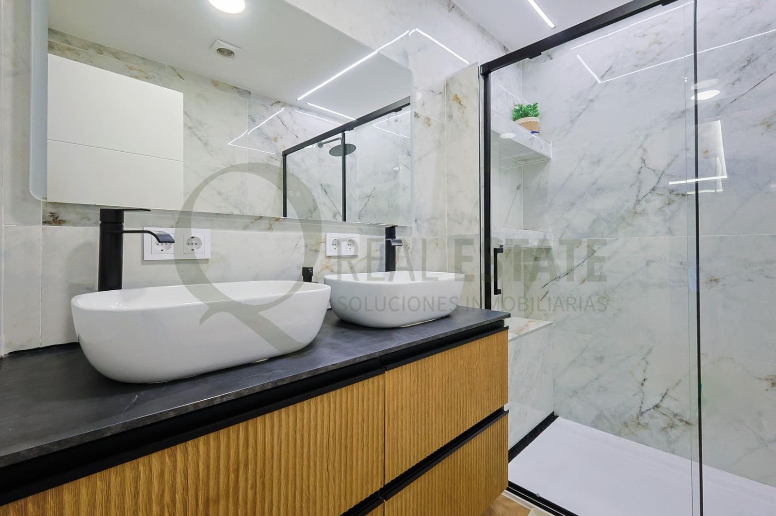 2 bedroom Penthouse for sale in El Campello - € 299,000 (Ref: 9721728)