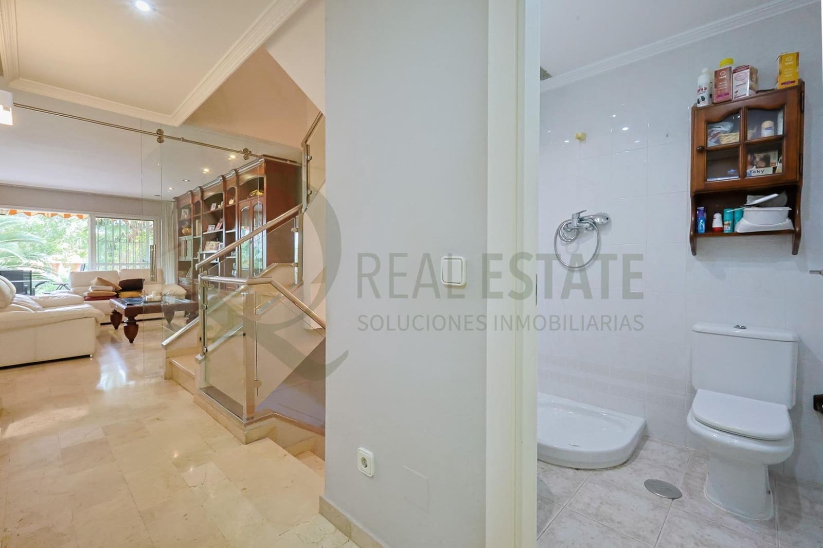 5 bedroom Terraced Villa for sale in Alicante / Alacant city with pool garage - € 774,800 (Ref: 9721729)