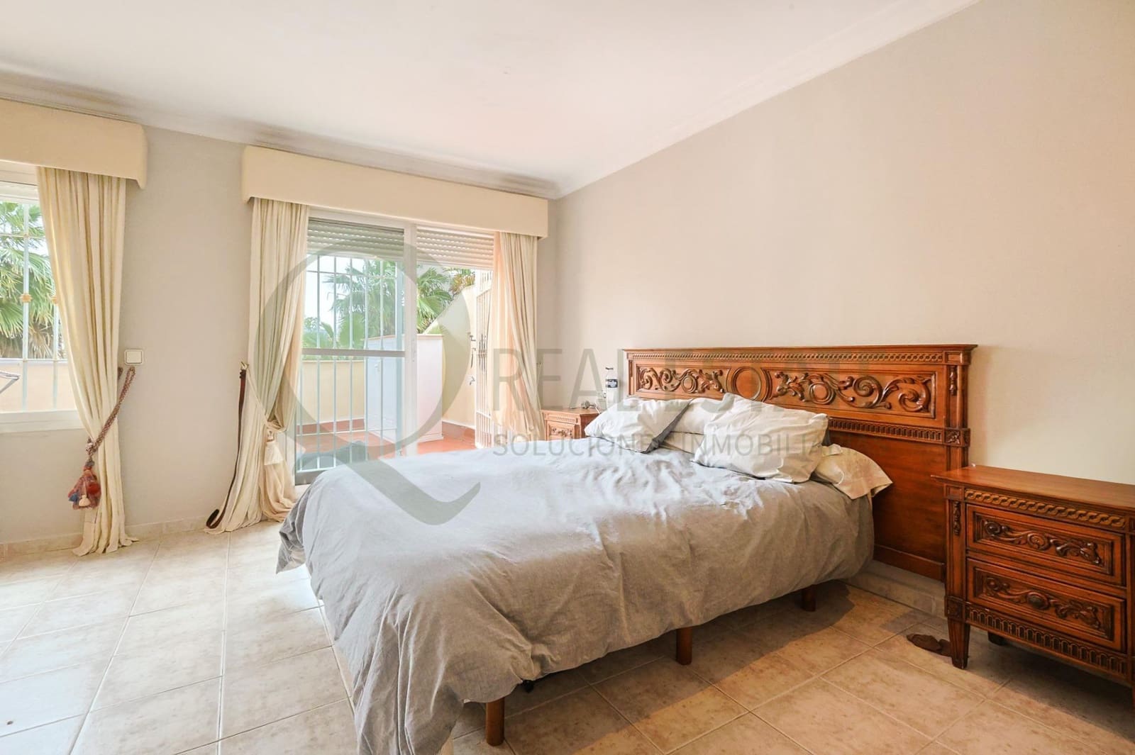 5 bedroom Terraced Villa for sale in Alicante / Alacant city with pool garage - € 774,800 (Ref: 9721729)